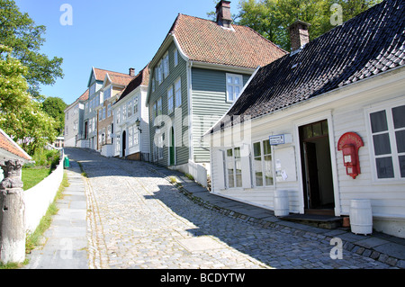 Straßenszene, Gamle Bergen Museum, Sandviken, Bergen, Hordaland, Norwegen Stockfoto