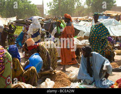 Mali. Sahel. Wochenmarkt in Djenné. Stockfoto