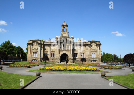 Cartwright Hall Bradford Yorkshire. inmitten der Lister Park beherbergt seine Kunstgalerie. Die Galerie wurde im Jahre 1904 eröffnet. Stockfoto