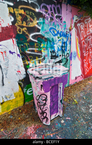 "Graffiti Wall" Stadt sanktioniert Gegend des Selbstausdrucks, Gainesville Florida Stockfoto