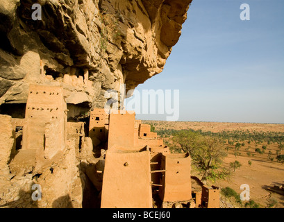 Mali. Sahel. Dogon-Land. Dorf von Ende. Traditionelle Architektur. Felsen von Bandiagara. UNESCO-Weltkulturerbe. Stockfoto