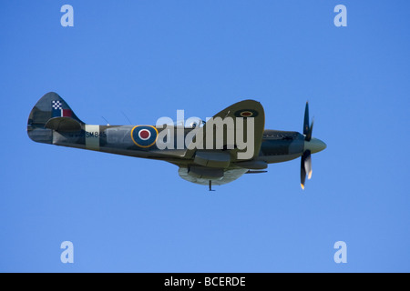 Alten Spitfire-Propeller-Flugzeug bei einer airshow Stockfoto