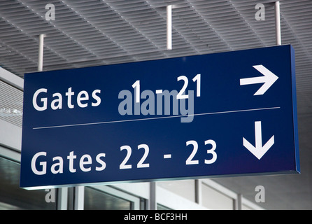 Tor Zeichen, Terminal 5 Heathrow Abflughafen, London, England Stockfoto