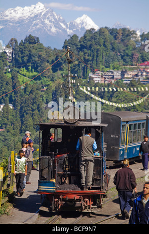 Darjeeling-Bahn, Darjeeling, Westbengalen, Indien station, nach Hause zu Darjeeling Himalayan Railway, Dampfzug Spielzeug Stockfoto