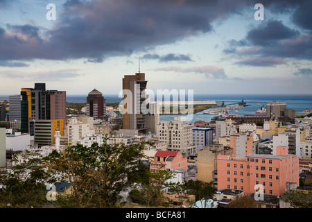 Mauritius, Port Louis, Blick auf die Stadt von Fort Adelaide, Morgendämmerung Stockfoto