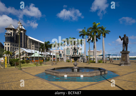 Mauritius, Port Louis, Caudan Waterfront, Statue von Sir Seewoosagur Ramgoolam, erste Leiter der unabhängigen Mauritius Stockfoto