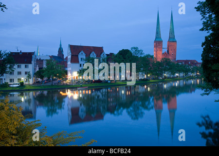 Deutschland, Schleswig-Holstein, Lübeck, Lübeck Dom Dom & Malerwinkel Maler Viertel Stockfoto