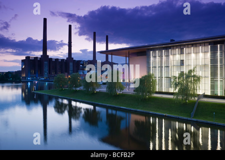 Deutschland, Niedersachsen, Wolfsburg, Autostadt, VW-Werk Stockfoto