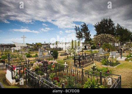 Insel La Réunion, Saint-Paul, Strandpromenade Cimetière Marin, Friedhof Stockfoto