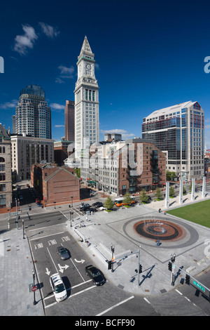 USA, Massachusetts, Boston, Atlantic Avenue Greenway und Zoll-Houseview Stockfoto