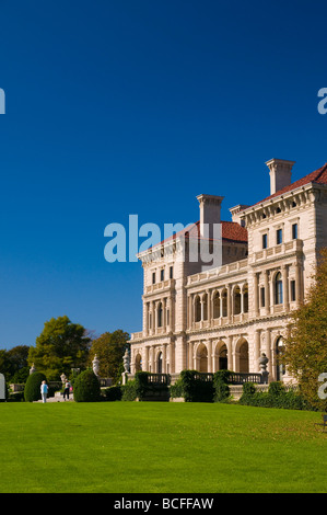 USA, Rhode Island, Newport, Bellevue Avenue Historic District, das Breakers Herrenhaus Stockfoto