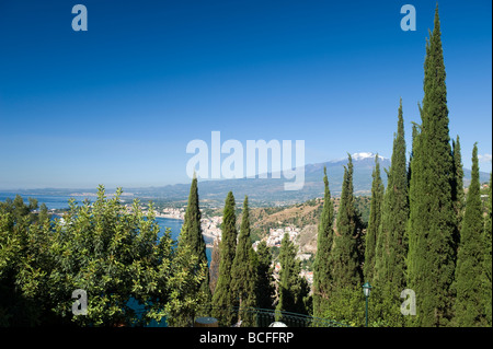 Blick vom Hotel Diodoro, Taormina mit Blick auf den Ätna, Sicliy Stockfoto