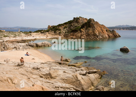 Einem einsamen Strand auf der Insel Spargi, La Maddalena-Archipel, Sardinien. Stockfoto