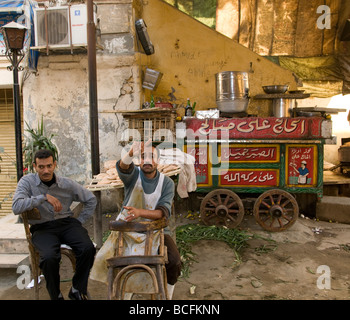 Khan el Khalili islamischen Kairo Ägypten Basar Souk Souk stammt aus dem Jahre 1382 Emir Djaharks-el-Khalili-Karawanserei Stockfoto