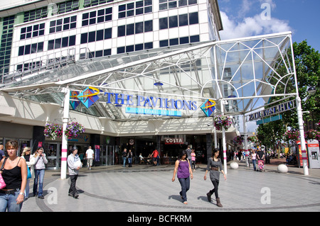 Eintritt zum Pavilions Shopping Centre, High Street, Uxbridge, London Borough of Hillington, Greater London, England, Vereinigtes Königreich Stockfoto