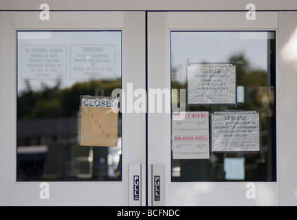 Eines der 169 geschlossen am Freitag wegen der Haushaltskrise California State Department of Motor Vehicle (DMV)-Büros Stockfoto