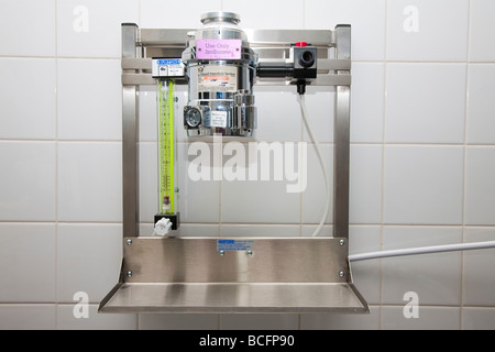 Wall Mounted Anästhesie Maschine Stockfoto