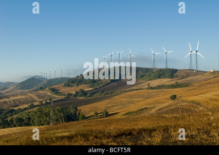 Windkraftanlagen Alberona Italien Stockfoto