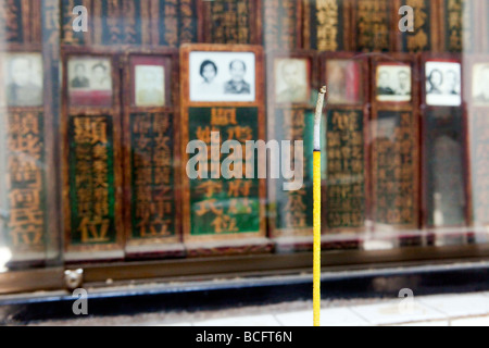 Ein Begräbnis-Zimmer ist im Kun Iam Tempel in Macau, China gesehen. Stockfoto