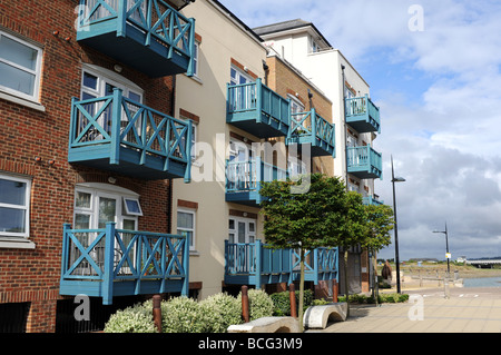 Der Ropetackle Arts Centre und Wohnsiedlung bei Shoreham auf dem Seeweg in Sussex UK Stockfoto