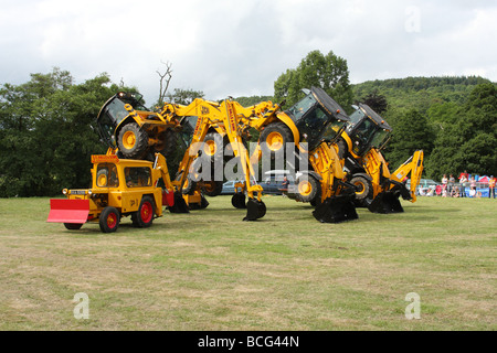 J C Kugeln, JCB Display Team von Ambergate, Derbyshire, England, Großbritannien Stockfoto