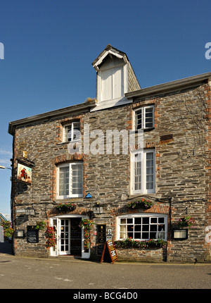 PADSTOW, CORNWALL, Großbritannien - 12. JUNI 2009: Außenansicht des Old Custom House Inn Stockfoto