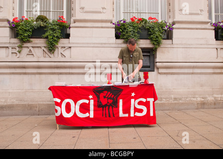 Eine sozialistische Arbeiterpartei stehen in einer uk-Straße in Norwich Norfolk Uk Stockfoto