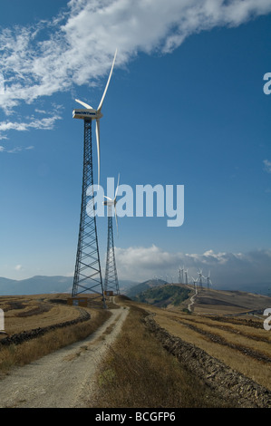 Windkraftanlagen Alberona Italien Stockfoto