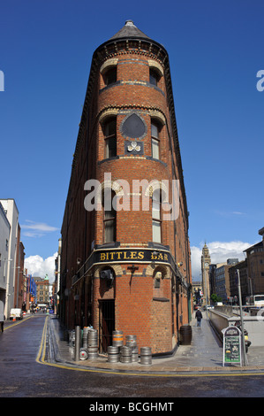 Gebisslose Bar in Belfast ein Flatiron Gebäude Stockfoto