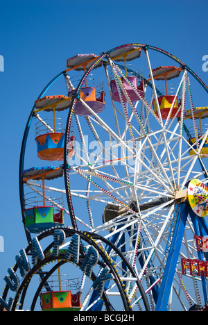 Das Riesenrad auf der Kirmes "Luna Park" in Scarborough Stockfoto