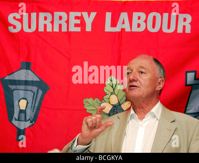 Ehemalige GLC Führer und Londoner Bürgermeister Ken Livingstone anlässlich South West Surrey Arbeit Teil Sommer Abendessen, Headley, Hants UK. Stockfoto