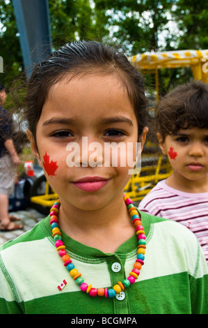 Kinder am Canada Day Feierlichkeiten Montreal Stockfoto