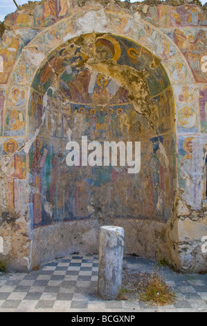 Ruinen der St.-Nikolaus-Kapelle mit Wandmalereien aus dem 17. Jahrhundert in der Nähe von Sami auf der Insel Kefalonia Griechenland GR Stockfoto