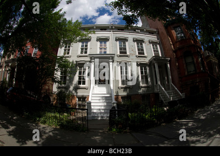 Holz-Rahmen-Häuser im Stadtteil Brooklyn Clinton Hill in New York am 4. Juli 2009 Frances M Roberts Stockfoto