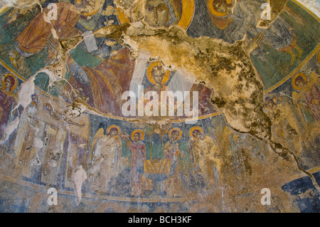 Ruinen der St.-Nikolaus-Kapelle mit Wandmalereien aus dem 17. Jahrhundert in der Nähe von Sami auf der Insel Kefalonia Griechenland GR Stockfoto