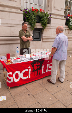 Eine sozialistische Arbeiterpartei stehen in einer uk-Straße in Norwich Norfolk Uk Stockfoto