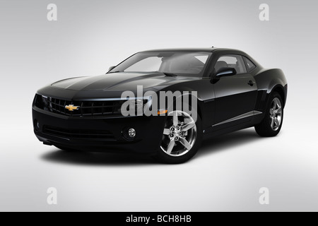 2010 Chevrolet Camaro 1LT in schwarz - Winkel-Vorderansicht Stockfoto