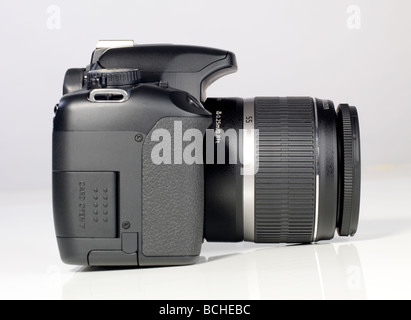 Schwarz digitale 35mm DSLR Kamera Spiegelreflex Stockfoto