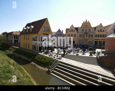 City Gate Fluss-Kanal Wornitz Donauwoerth in Bayern der romantischen Straße Deutschland Mai 07 Stockfoto