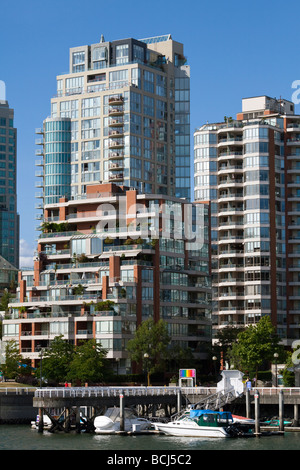 Blick auf Downtown Vancouver, British Columbia, Kanada von Granville Islamd Stockfoto