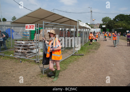 Fußgänger-Eingangstor C beim Glastonbury Festival 2009 Stockfoto