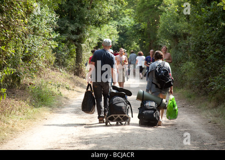 Menschen, die beim Glastonbury Festival 2009 Stockfoto