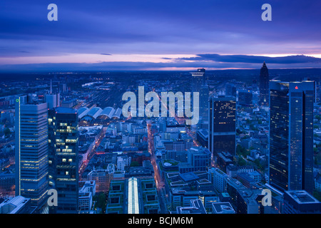 Deutschland, Hessen, Frankfurt-am-Main, Blick vom Main Tower, Financial District Türme Stockfoto