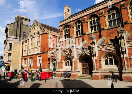 Die Gebäude der ehemaligen theologischen Fakultät und Café in St. Johns Straße Cambridge England UK Stockfoto