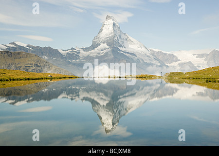 Matterhorn spiegelt sich in einem See Stockfoto