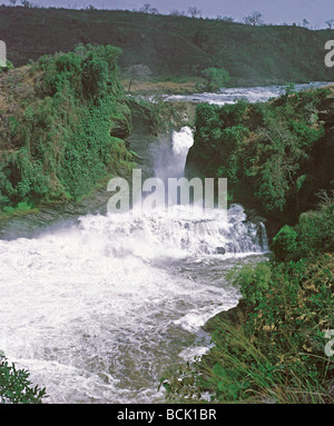 Murchison Falls gesehen aus River Nile Murchison Falls National Park Uganda Ostafrika Stockfoto