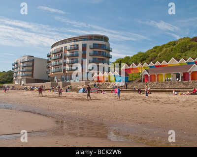 Die Sands Apartments und North Sands Scarborough Yorkshire UK Stockfoto