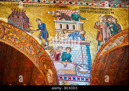 Byzantinischen Mosaiken in der Palantine Kapelle (Cappella Palentina) Norman Palace Palermo, Sizilien, Italien. Christus vor dem Altar. Stockfoto