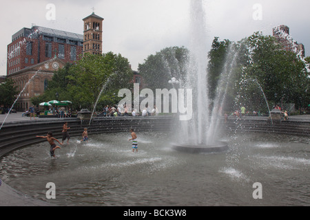 Brunnen, Washington Square Park, New York City, USA Stockfoto