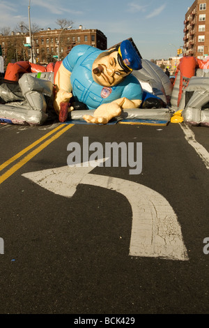 Deflationierten Kinder s Spiel Konzession in einem Strassenfest in Brooklyn New York Stockfoto